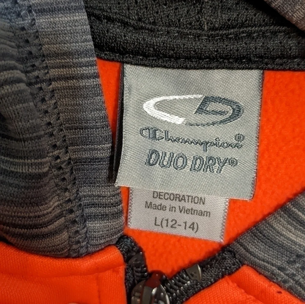 CHAMPION zip up Duo Dry jacket size Large 12/14